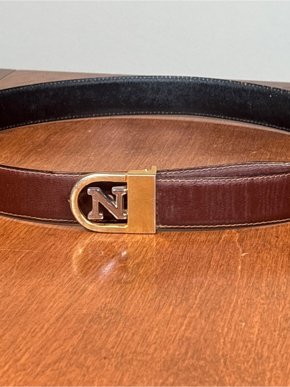 Source Unknown Brown Leather Men's Belt with Gold 'N' Buckle
